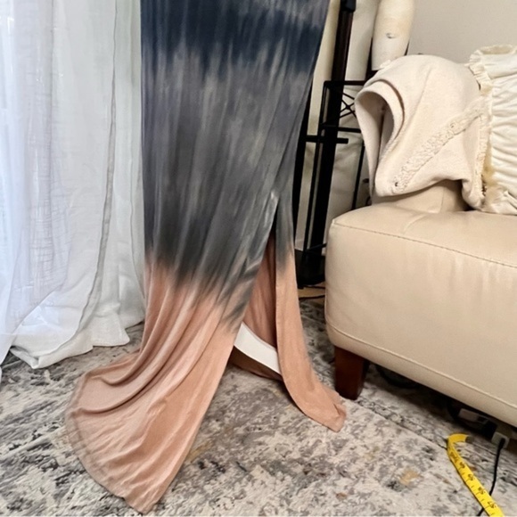 REVOLVE BLUE LIFE Open Back Tie Dye Maxi Dress Size XS - Picture 4 of 9